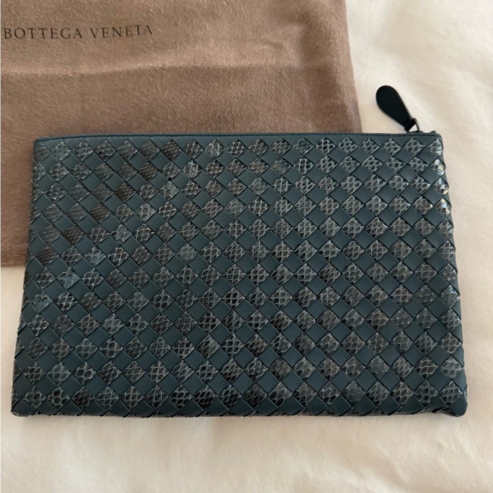 Pristine Bottega Veneta Teal Zippered Clutch/Pouch/Wallet